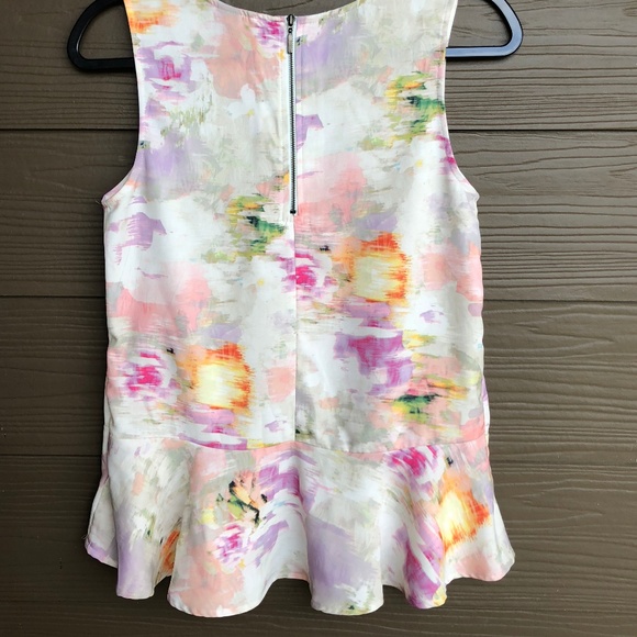 ❌SOLD❌H&M Sleeveless Flutter Blouse Top High-Low - Picture 3 of 5
